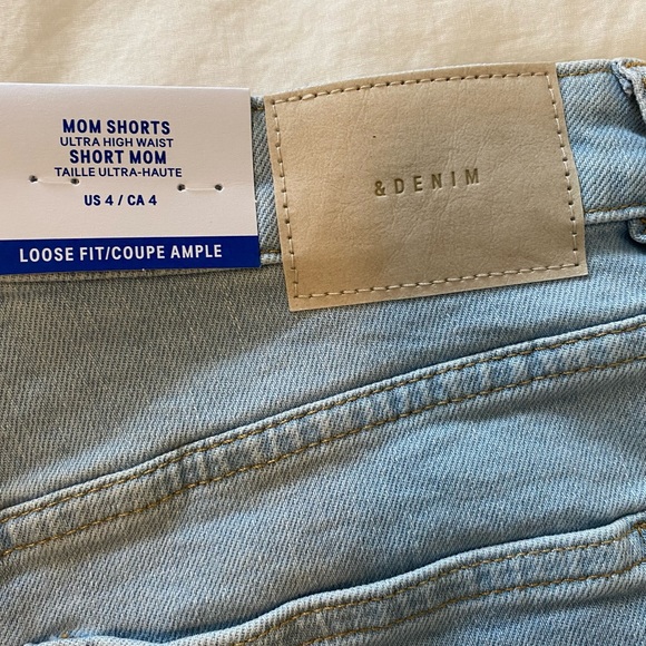 H&M light denim high rise mom jean shorts. Size 4. - Picture 6 of 6